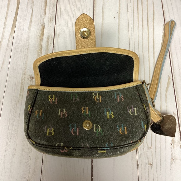 Vintage Dooney & Bourke Wristlet - Picture 8 of 11
